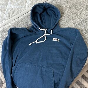 The North Face blue Hoodie kids small No stains etc.perfect like new